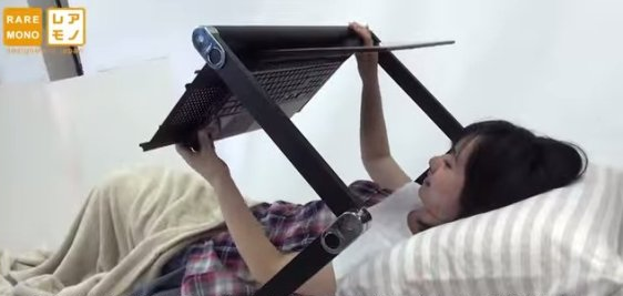 Use your Laptop while Lying Flat on your Back with this Desk